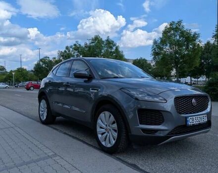 Серый Ягуар E-Pace, объемом двигателя 2 л и пробегом 90 тыс. км за 25000 $, фото 2 на Automoto.ua