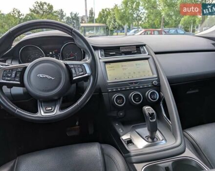 Серый Ягуар E-Pace, объемом двигателя 2 л и пробегом 90 тыс. км за 25000 $, фото 17 на Automoto.ua