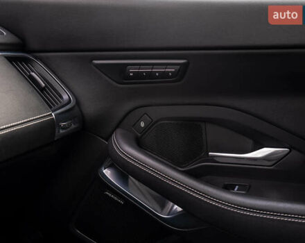 Серый Ягуар E-Pace, объемом двигателя 2 л и пробегом 110 тыс. км за 28500 $, фото 21 на Automoto.ua