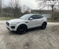 Серый Ягуар E-Pace, объемом двигателя 2 л и пробегом 38 тыс. км за 27000 $, фото 1 на Automoto.ua