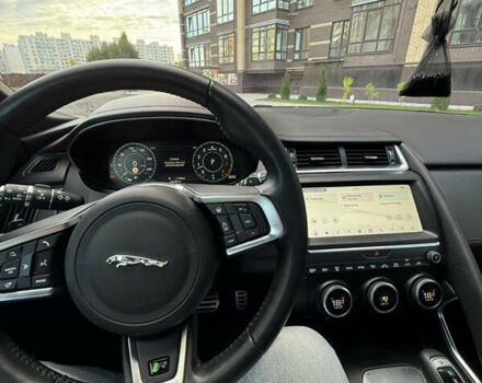 Серый Ягуар E-Pace, объемом двигателя 2 л и пробегом 48 тыс. км за 36000 $, фото 12 на Automoto.ua