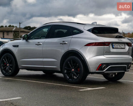Серый Ягуар E-Pace, объемом двигателя 2 л и пробегом 110 тыс. км за 28500 $, фото 5 на Automoto.ua