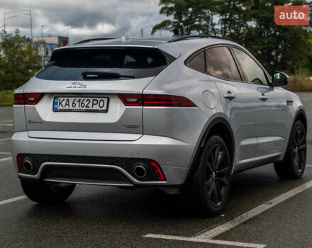 Серый Ягуар E-Pace, объемом двигателя 2 л и пробегом 110 тыс. км за 28500 $, фото 7 на Automoto.ua
