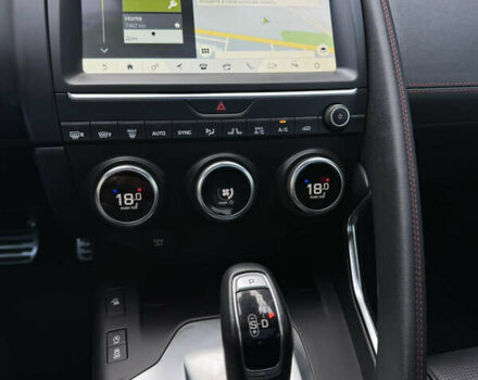 Серый Ягуар E-Pace, объемом двигателя 2 л и пробегом 48 тыс. км за 36000 $, фото 14 на Automoto.ua
