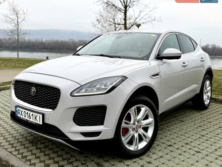 Серый Ягуар E-Pace, объемом двигателя 2 л и пробегом 80 тыс. км за 27800 $, фото 1 на Automoto.ua