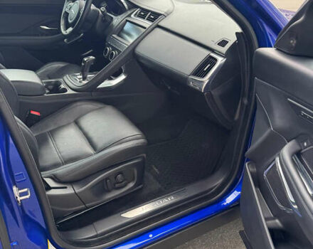 Синий Ягуар E-Pace, объемом двигателя 2 л и пробегом 163 тыс. км за 23900 $, фото 4 на Automoto.ua