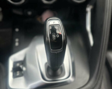 Синий Ягуар E-Pace, объемом двигателя 2 л и пробегом 69 тыс. км за 27000 $, фото 35 на Automoto.ua