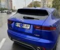 Синий Ягуар E-Pace, объемом двигателя 2 л и пробегом 50 тыс. км за 27000 $, фото 4 на Automoto.ua