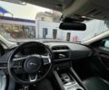 Белый Ягуар Е-Тайп, объемом двигателя 3 л и пробегом 80 тыс. км за 13500 $, фото 3 на Automoto.ua