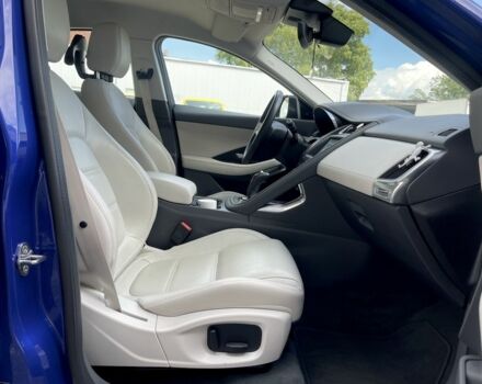 Синий Ягуар Е-Тайп, объемом двигателя 2 л и пробегом 45 тыс. км за 26500 $, фото 6 на Automoto.ua