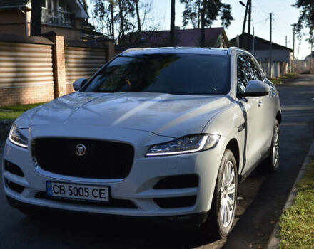 Білий Ягуар Ф-Пейс, об'ємом двигуна 2 л та пробігом 192 тис. км за 19300 $, фото 1 на Automoto.ua