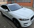 Белый Ягуар Ф-Пейс, объемом двигателя 2 л и пробегом 89 тыс. км за 22900 $, фото 10 на Automoto.ua
