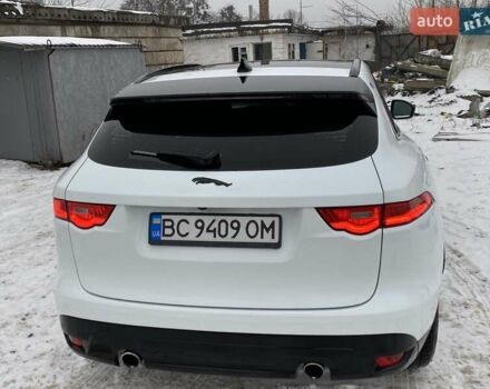 Белый Ягуар Ф-Пейс, объемом двигателя 3 л и пробегом 65 тыс. км за 26900 $, фото 18 на Automoto.ua