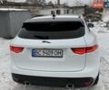 Белый Ягуар Ф-Пейс, объемом двигателя 3 л и пробегом 65 тыс. км за 26900 $, фото 18 на Automoto.ua