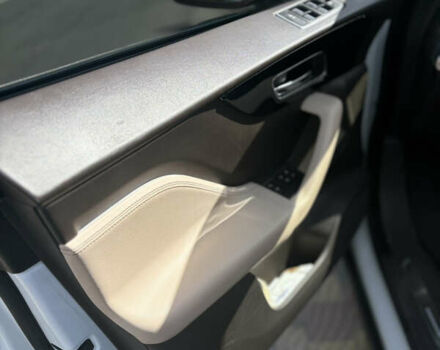 Білий Ягуар Ф-Пейс, об'ємом двигуна 2 л та пробігом 199 тис. км за 22900 $, фото 46 на Automoto.ua