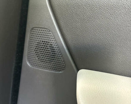 Білий Ягуар Ф-Пейс, об'ємом двигуна 2 л та пробігом 199 тис. км за 22900 $, фото 20 на Automoto.ua