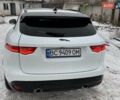 Белый Ягуар Ф-Пейс, объемом двигателя 3 л и пробегом 65 тыс. км за 26900 $, фото 17 на Automoto.ua
