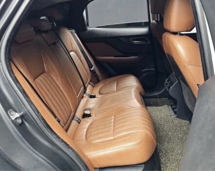 Белый Ягуар Ф-Пейс, объемом двигателя 2 л и пробегом 148 тыс. км за 25100 $, фото 18 на Automoto.ua