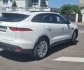 Белый Ягуар Ф-Пейс, объемом двигателя 3 л и пробегом 186 тыс. км за 19300 $, фото 1 на Automoto.ua