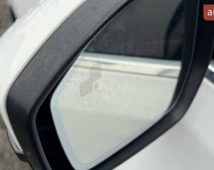 Белый Ягуар Ф-Пейс, объемом двигателя 3 л и пробегом 173 тыс. км за 14900 $, фото 8 на Automoto.ua