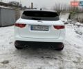 Белый Ягуар Ф-Пейс, объемом двигателя 3 л и пробегом 65 тыс. км за 26900 $, фото 58 на Automoto.ua