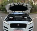 Білий Ягуар Ф-Пейс, об'ємом двигуна 2 л та пробігом 155 тис. км за 17999 $, фото 46 на Automoto.ua