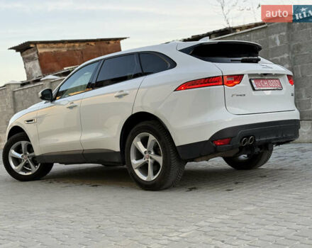 Білий Ягуар Ф-Пейс, об'ємом двигуна 2 л та пробігом 209 тис. км за 17900 $, фото 26 на Automoto.ua