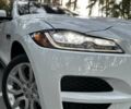 Білий Ягуар Ф-Пейс, об'ємом двигуна 2 л та пробігом 155 тис. км за 18700 $, фото 1 на Automoto.ua