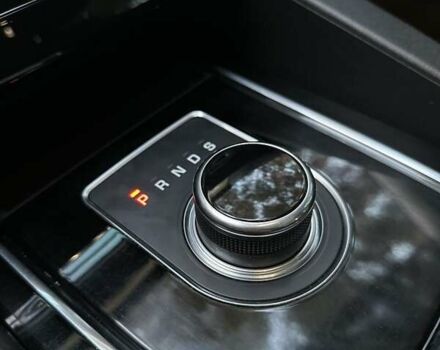 Білий Ягуар Ф-Пейс, об'ємом двигуна 2 л та пробігом 155 тис. км за 17999 $, фото 24 на Automoto.ua