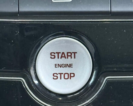 Білий Ягуар Ф-Пейс, об'ємом двигуна 2 л та пробігом 209 тис. км за 17900 $, фото 38 на Automoto.ua