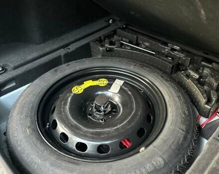 Білий Ягуар Ф-Пейс, об'ємом двигуна 2 л та пробігом 155 тис. км за 17999 $, фото 17 на Automoto.ua