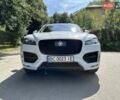 Белый Ягуар Ф-Пейс, объемом двигателя 3 л и пробегом 151 тыс. км за 23300 $, фото 1 на Automoto.ua