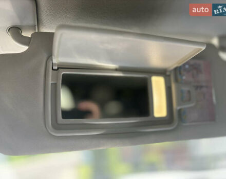 Білий Ягуар Ф-Пейс, об'ємом двигуна 2 л та пробігом 199 тис. км за 22900 $, фото 61 на Automoto.ua