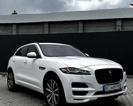 Белый Ягуар Ф-Пейс, объемом двигателя 3 л и пробегом 153 тыс. км за 20500 $, фото 2 на Automoto.ua