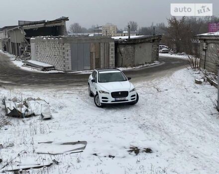 Білий Ягуар Ф-Пейс, об'ємом двигуна 3 л та пробігом 65 тис. км за 26900 $, фото 9 на Automoto.ua