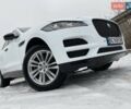 Белый Ягуар Ф-Пейс, объемом двигателя 3 л и пробегом 65 тыс. км за 26900 $, фото 2 на Automoto.ua