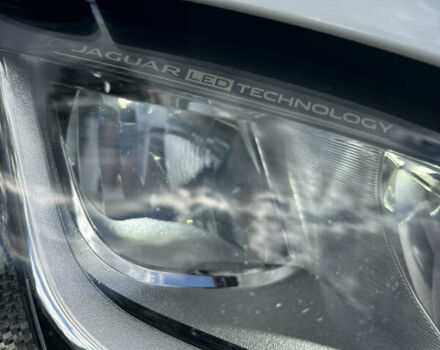 Білий Ягуар Ф-Пейс, об'ємом двигуна 2 л та пробігом 199 тис. км за 22900 $, фото 8 на Automoto.ua