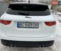 Белый Ягуар Ф-Пейс, объемом двигателя 3 л и пробегом 65 тыс. км за 26900 $, фото 57 на Automoto.ua