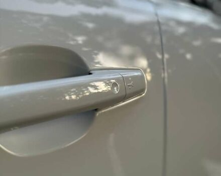 Білий Ягуар Ф-Пейс, об'ємом двигуна 2 л та пробігом 155 тис. км за 17999 $, фото 7 на Automoto.ua