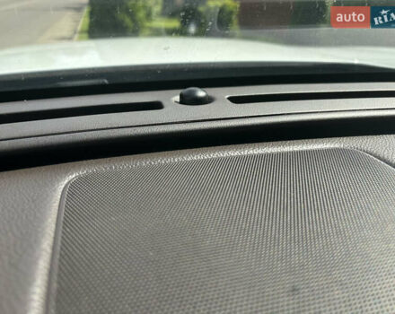 Білий Ягуар Ф-Пейс, об'ємом двигуна 2 л та пробігом 199 тис. км за 22900 $, фото 50 на Automoto.ua