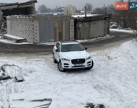 Белый Ягуар Ф-Пейс, объемом двигателя 3 л и пробегом 65 тыс. км за 26900 $, фото 11 на Automoto.ua
