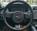 Білий Ягуар Ф-Пейс, об'ємом двигуна 2 л та пробігом 155 тис. км за 18700 $, фото 33 на Automoto.ua