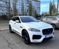 Белый Ягуар Ф-Пейс, объемом двигателя 3 л и пробегом 140 тыс. км за 32000 $, фото 1 на Automoto.ua