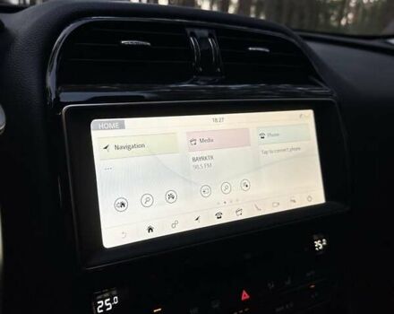 Ягуар Ф-Пейс 2016 у Буче на Automoto.ua Білий Ягуар Ф-Пейс, об'ємом двигуна 2 л та пробігом 155 тис. км за 18700 $, фото 40 на Automoto.ua