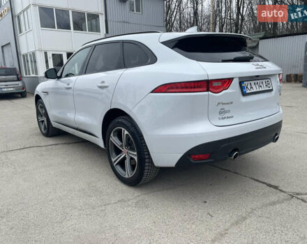 Білий Ягуар Ф-Пейс, об'ємом двигуна 3 л та пробігом 127 тис. км за 22300 $, фото 3 на Automoto.ua