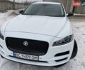Белый Ягуар Ф-Пейс, объемом двигателя 3 л и пробегом 65 тыс. км за 26900 $, фото 29 на Automoto.ua