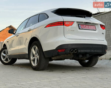 Білий Ягуар Ф-Пейс, об'ємом двигуна 2 л та пробігом 209 тис. км за 17900 $, фото 30 на Automoto.ua