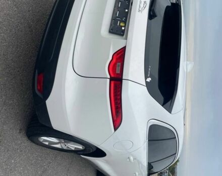 Белый Ягуар Ф-Пейс, объемом двигателя 2 л и пробегом 148 тыс. км за 25100 $, фото 3 на Automoto.ua