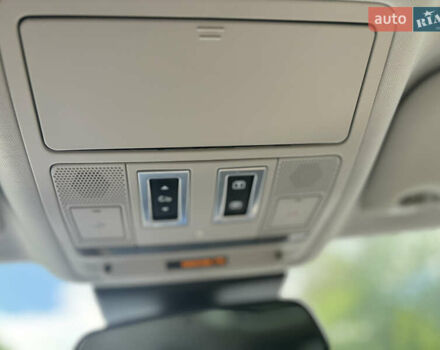 Білий Ягуар Ф-Пейс, об'ємом двигуна 2 л та пробігом 199 тис. км за 22900 $, фото 28 на Automoto.ua