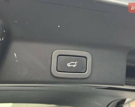 Белый Ягуар Ф-Пейс, объемом двигателя 3 л и пробегом 173 тыс. км за 14900 $, фото 25 на Automoto.ua